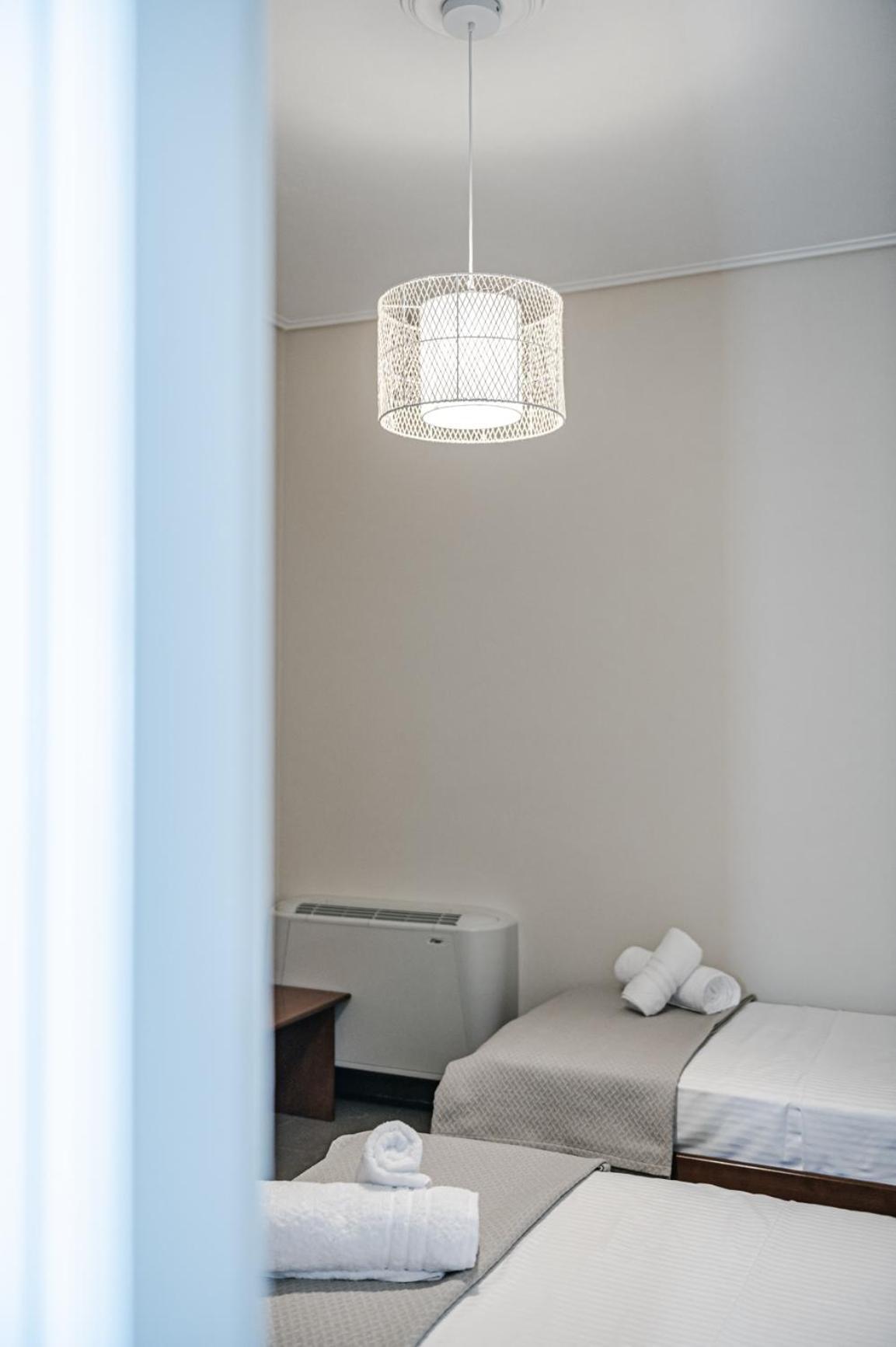 Terra Helios Suites & Studios Kyparissia Bilik gambar