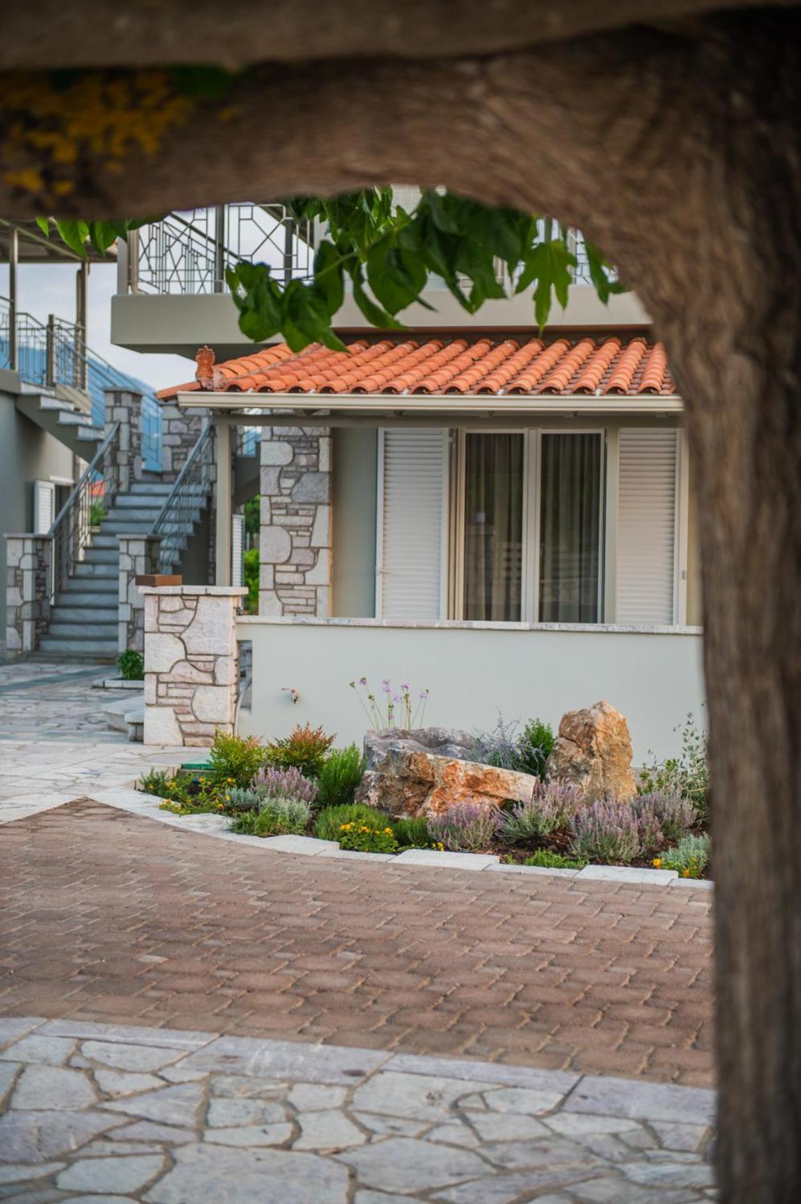 Terra Helios Suites & Studios Kyparissia Luaran gambar