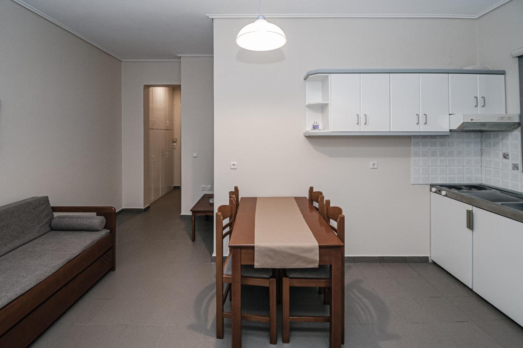 Terra Helios Suites & Studios Kyparissia Bilik gambar