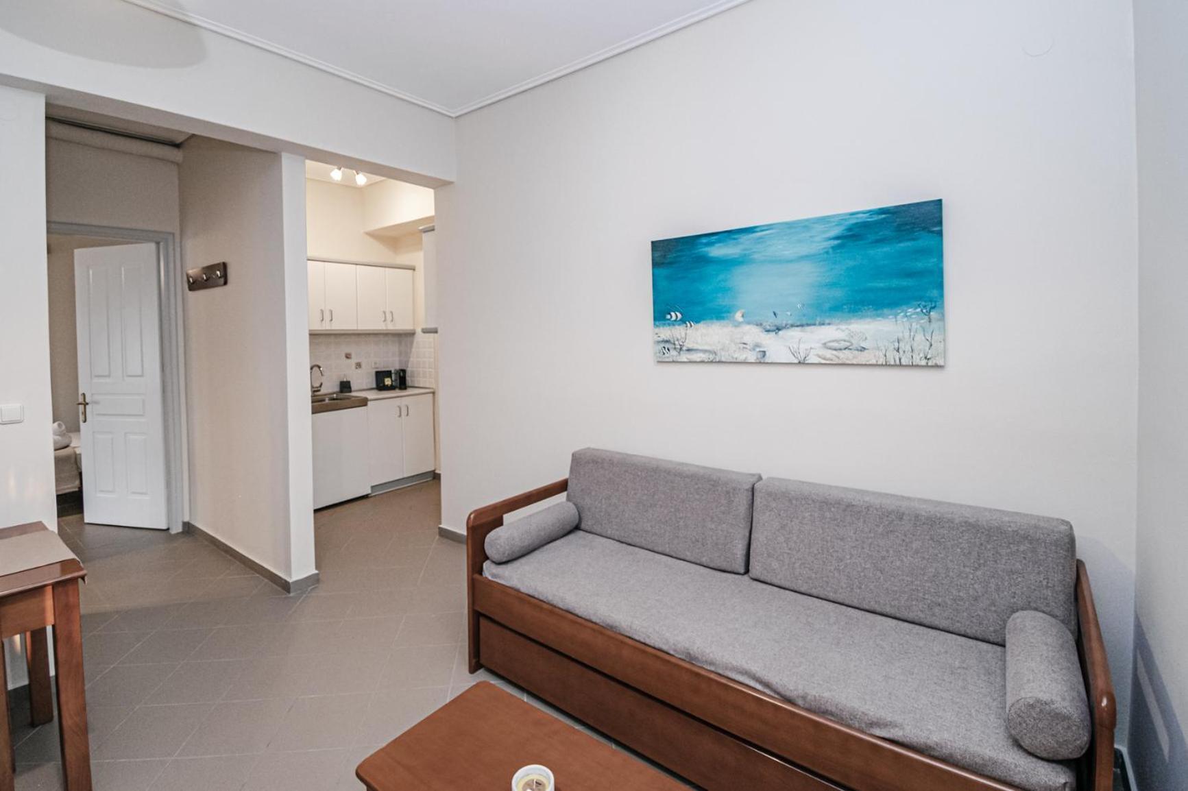Terra Helios Suites & Studios Kyparissia Bilik gambar