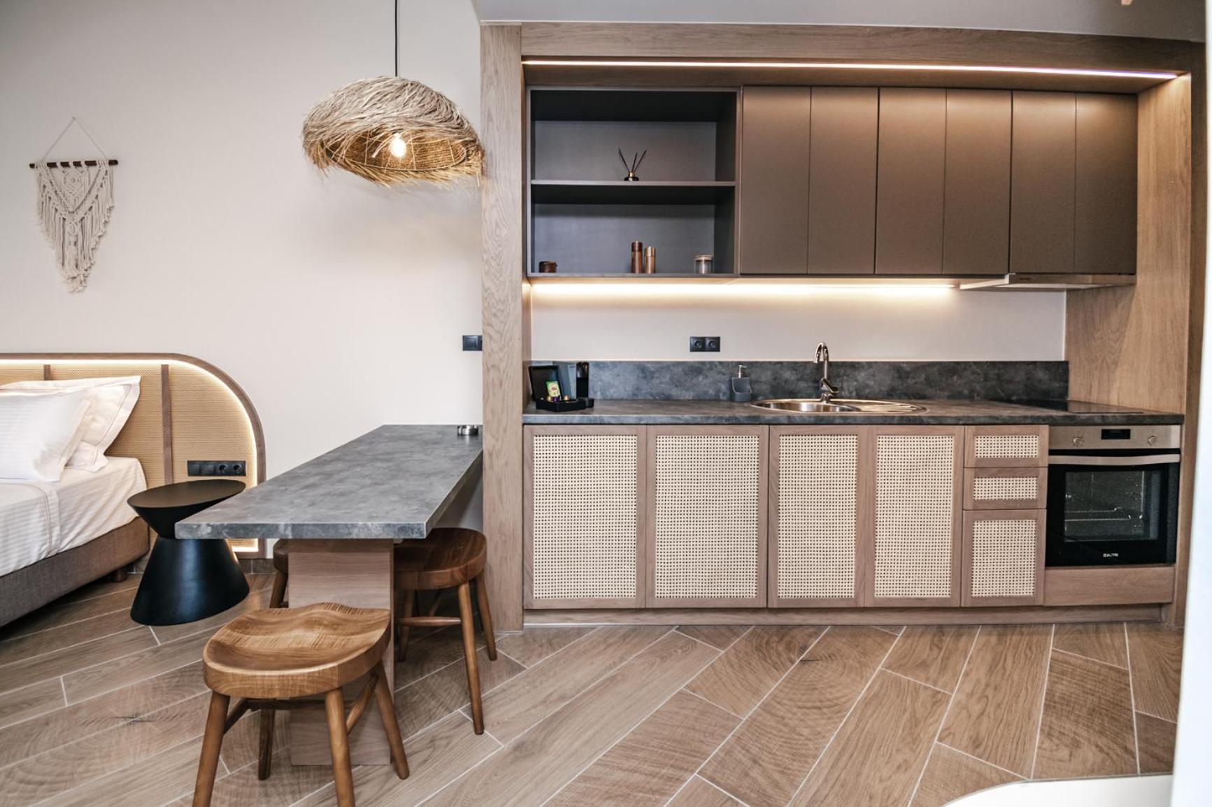 Terra Helios Suites & Studios Kyparissia Bilik gambar